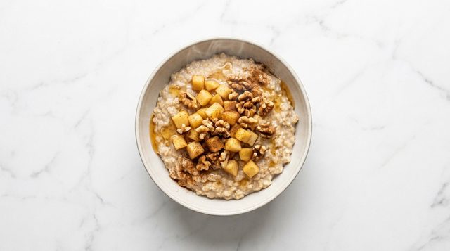 Porridge with Apple and Cinnamon